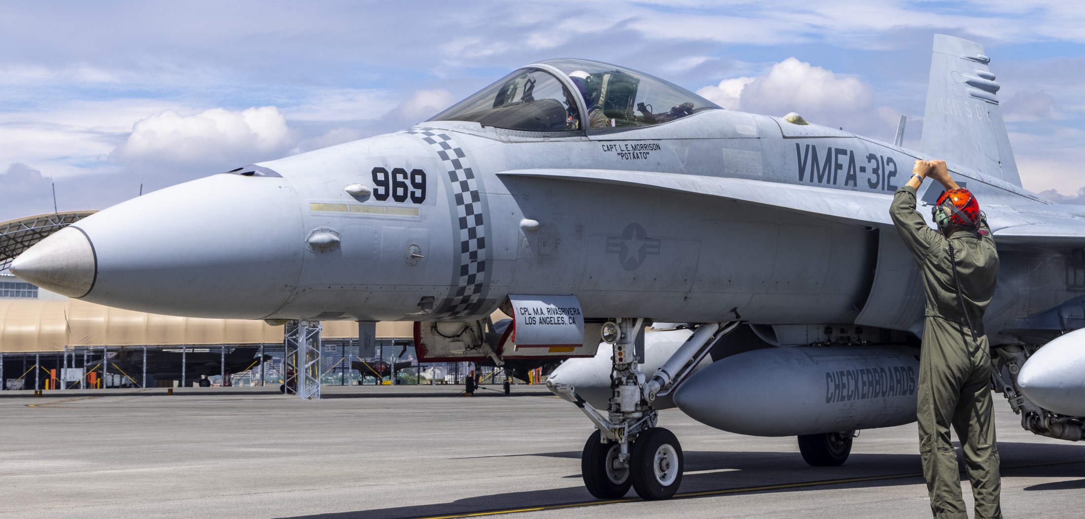 vmfa-312 checkerboards marine fighter attack squadron f/a-18c hornet mcas iwakuni udp 2024 231