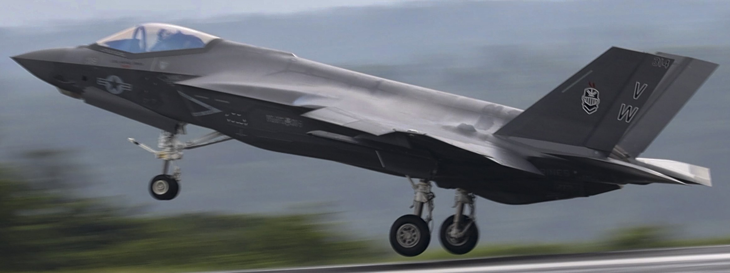 vmfa-314 black knights marine fighter attack squadron f-35c lightning ii subic bay international airport philippines 2023 164