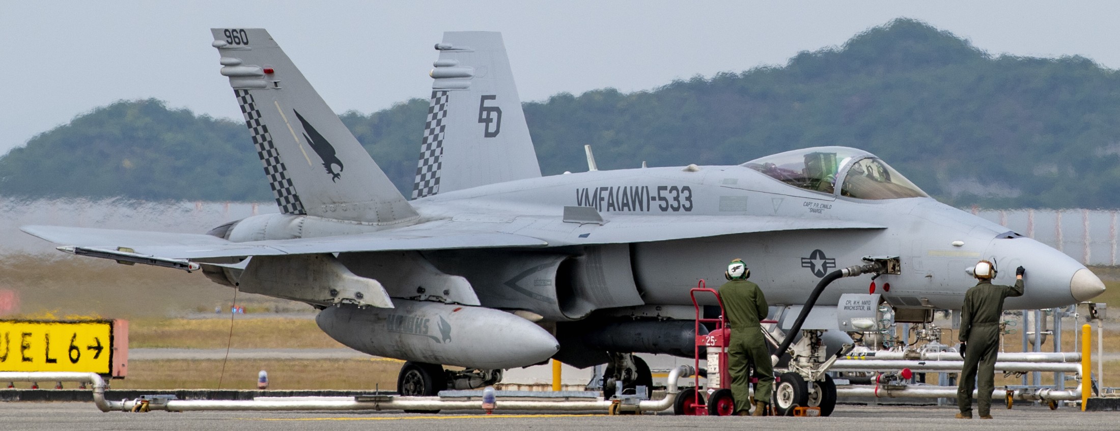 vmfa(aw)-533 hawks marine fighter attack squadron f/a-18c hornet mcas iwakuni japan 2022 103