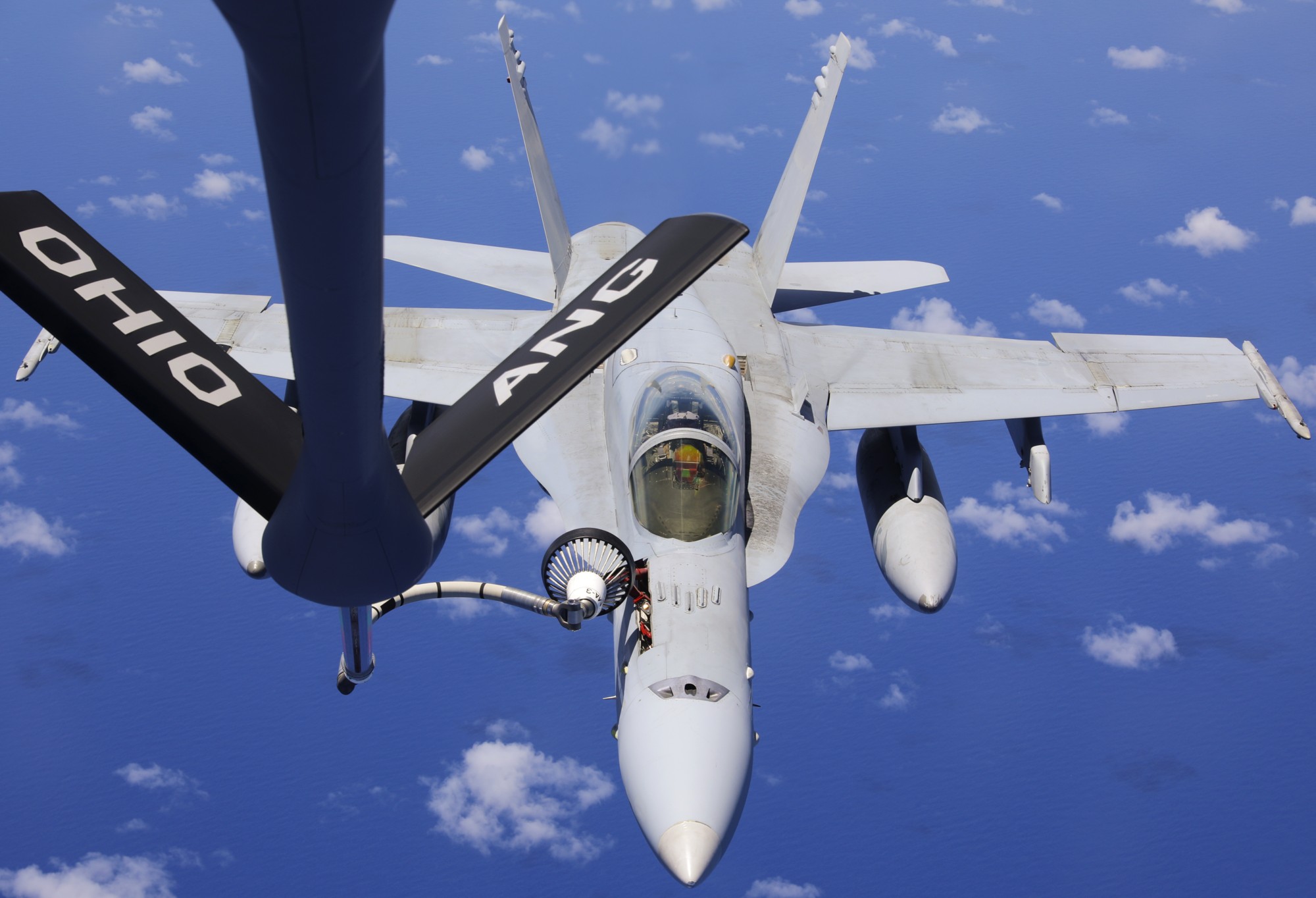 vmfa(aw)-533 hawks marine fighter attack squadron f/a-18c hornet aerial refueling 2022 109