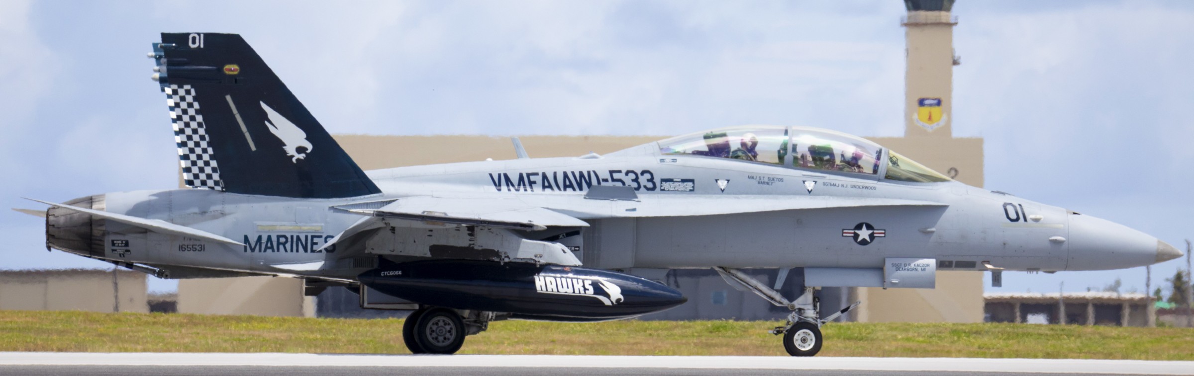 vmfa(aw)-533 hawks marine fighter attack squadron f/a-18d hornet 114