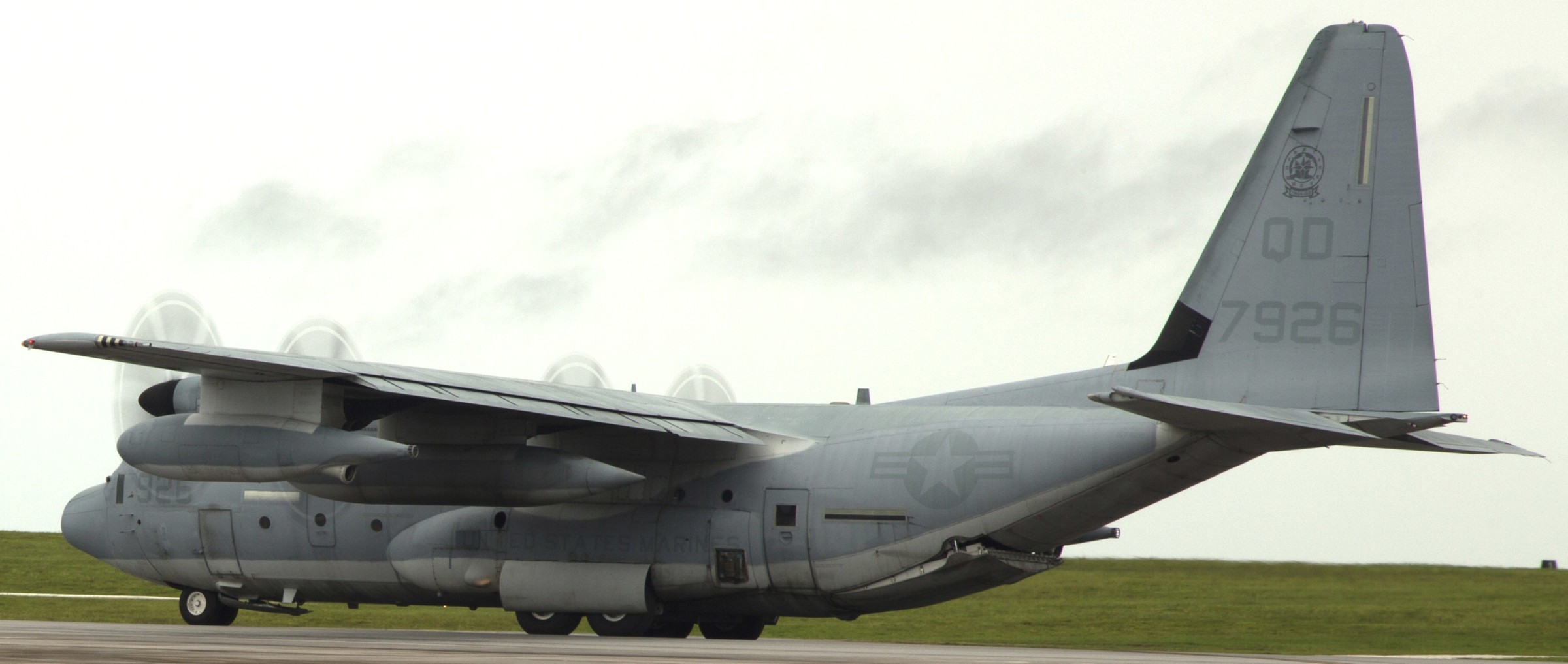 vmgr-152 sumos marine aerial refueler transport squadron kc-130j super hercules usmc 25