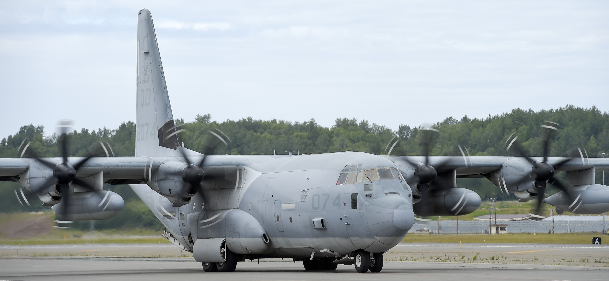 vmgr-152 sumos marine aerial refueler transport squadron kc-130j super hercules usmc 33