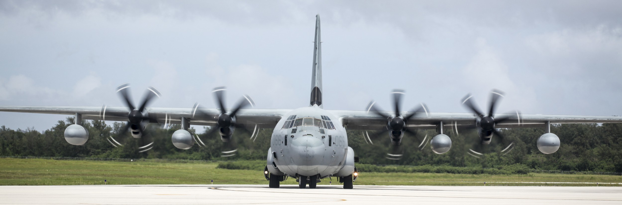 vmgr-152 sumos marine aerial refueler transport squadron kc-130j super hercules exercise valiant shield tinian 2016