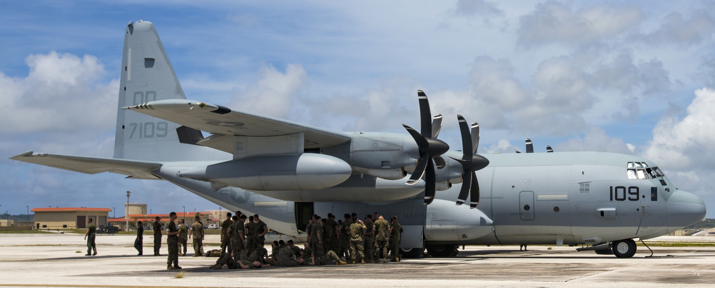 vmgr-152 sumos marine aerial refueler transport squadron kc-130j super hercules usmc andersen afb guam 44