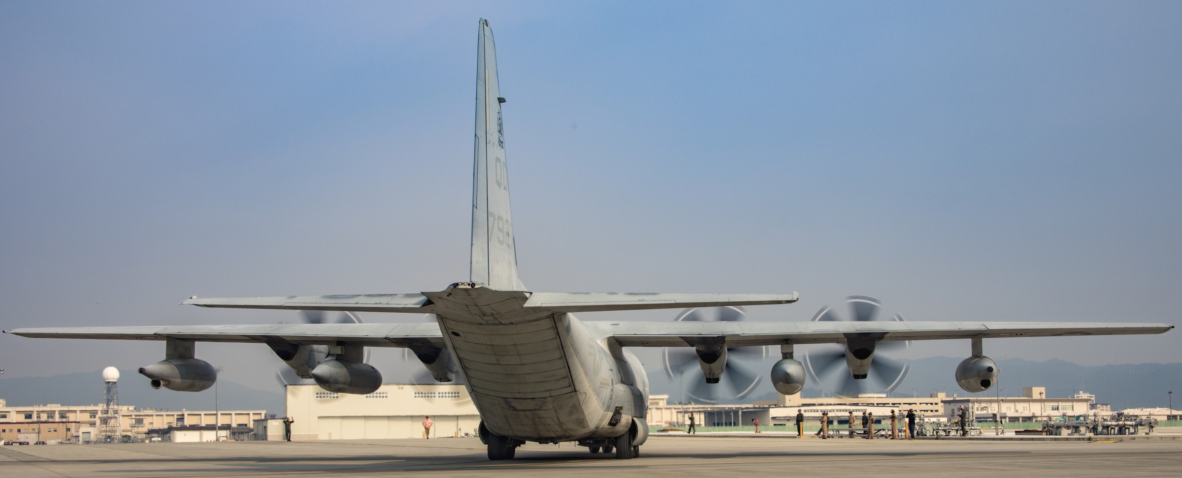 vmgr-152 sumos marine aerial refueler transport squadron kc-130j super hercules usmc 45