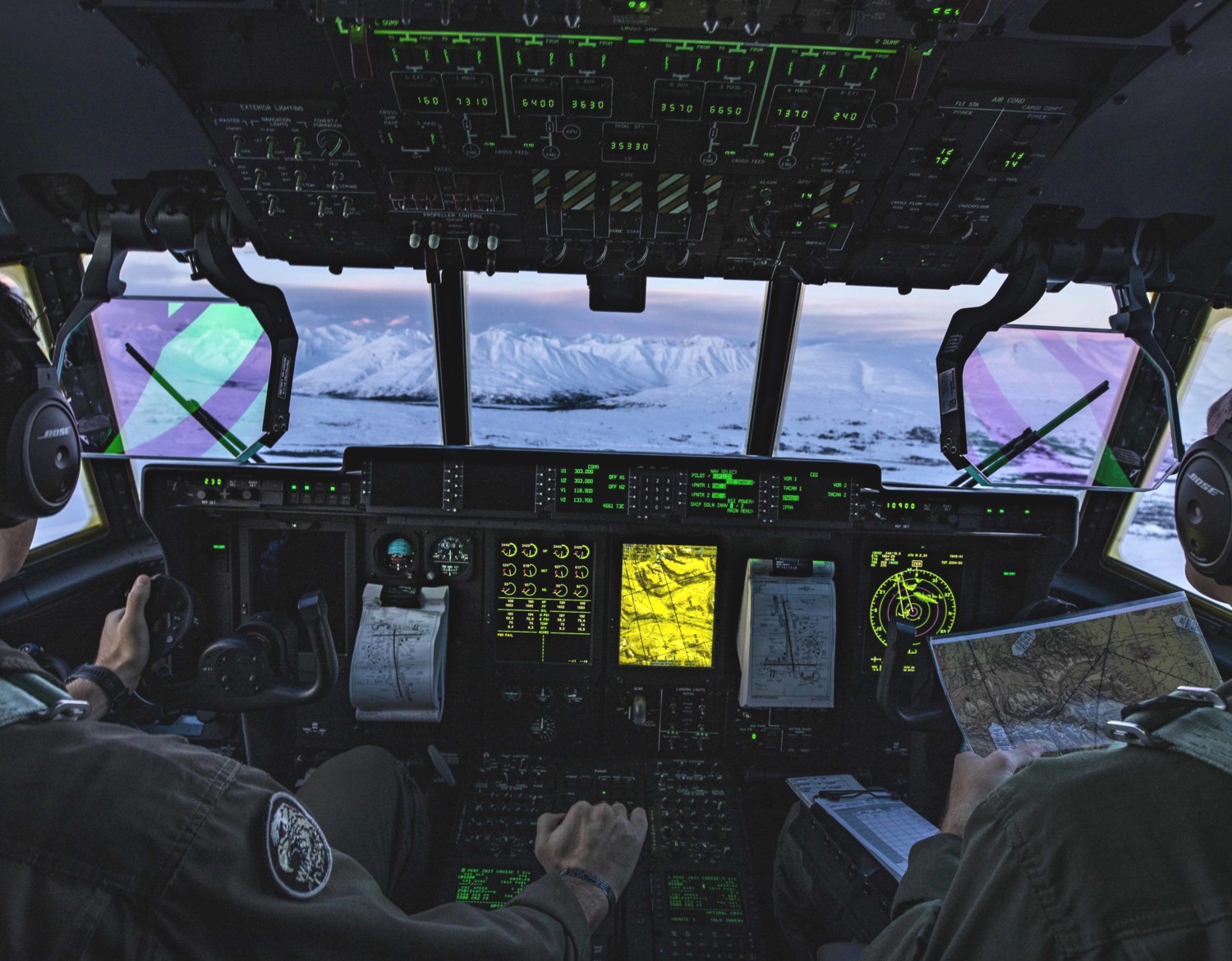 vmgr-152 sumos marine aerial refueler transport squadron kc-130j super hercules usmc cockpit view 68