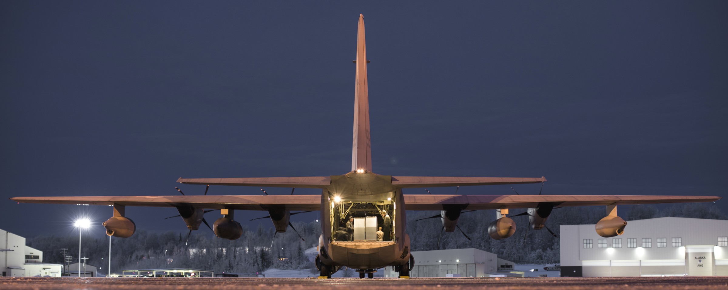 vmgr-152 sumos marine aerial refueler transport squadron kc-130j super hercules usmc 77