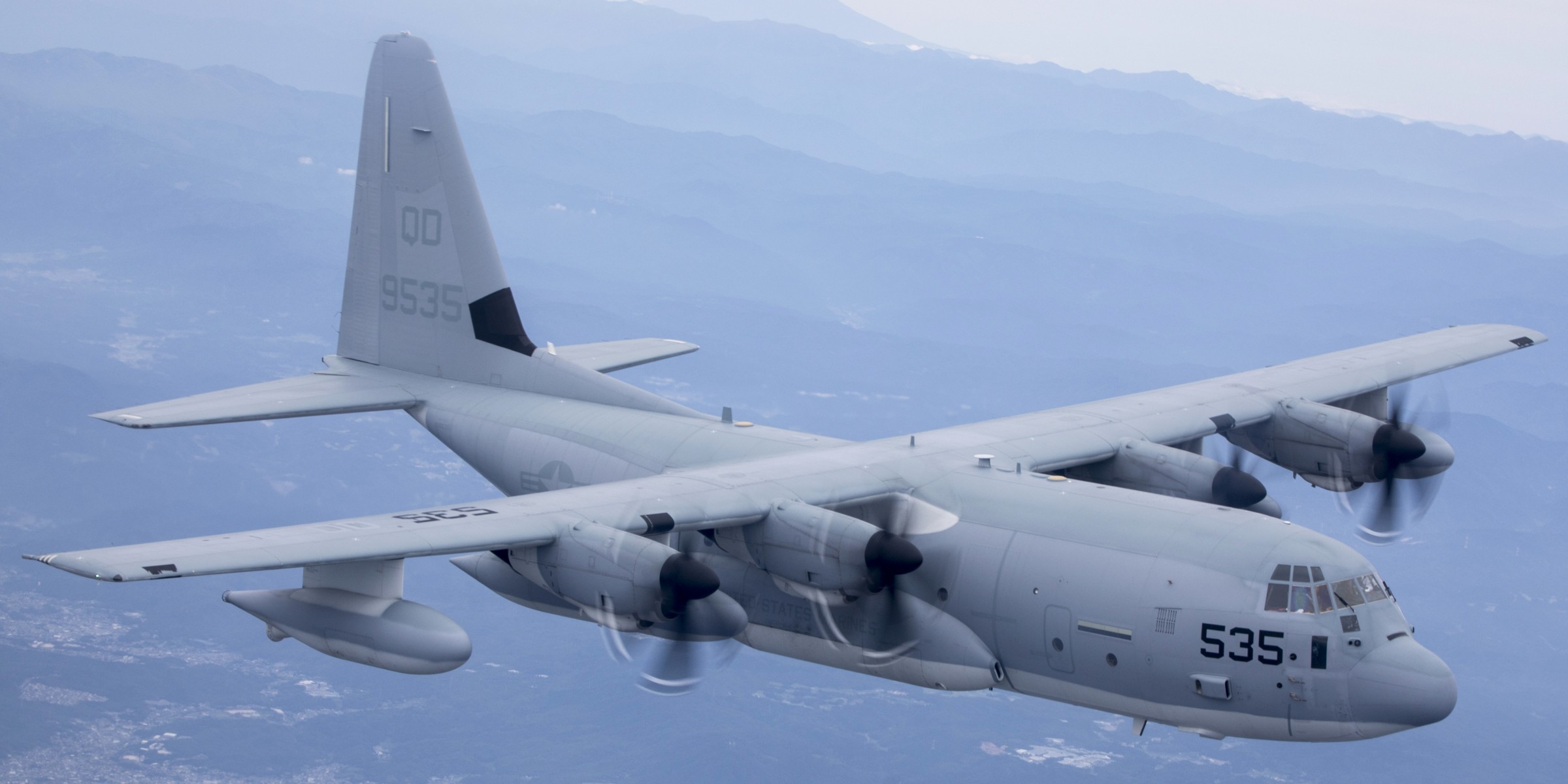 vmgr-152 sumos marine aerial refueler transport squadron kc-130j super hercules usmc 90