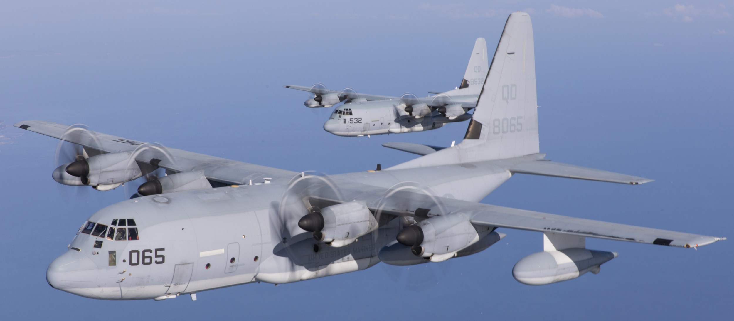 vmgr-152 sumos marine aerial refueler transport squadron kc-130j super hercules mcas iwakuni yamaguchi japan 97x