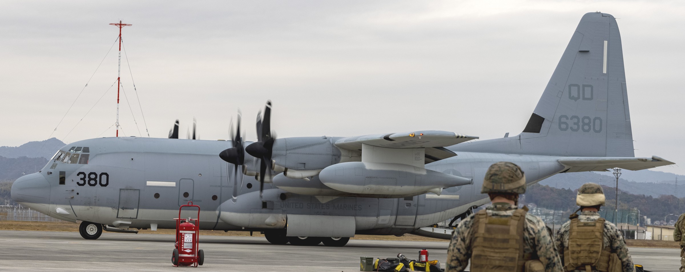 vmgr-152 sumos marine aerial refueler transport squadron kc-130j super hercules usmc mcas iwakuni japan 134