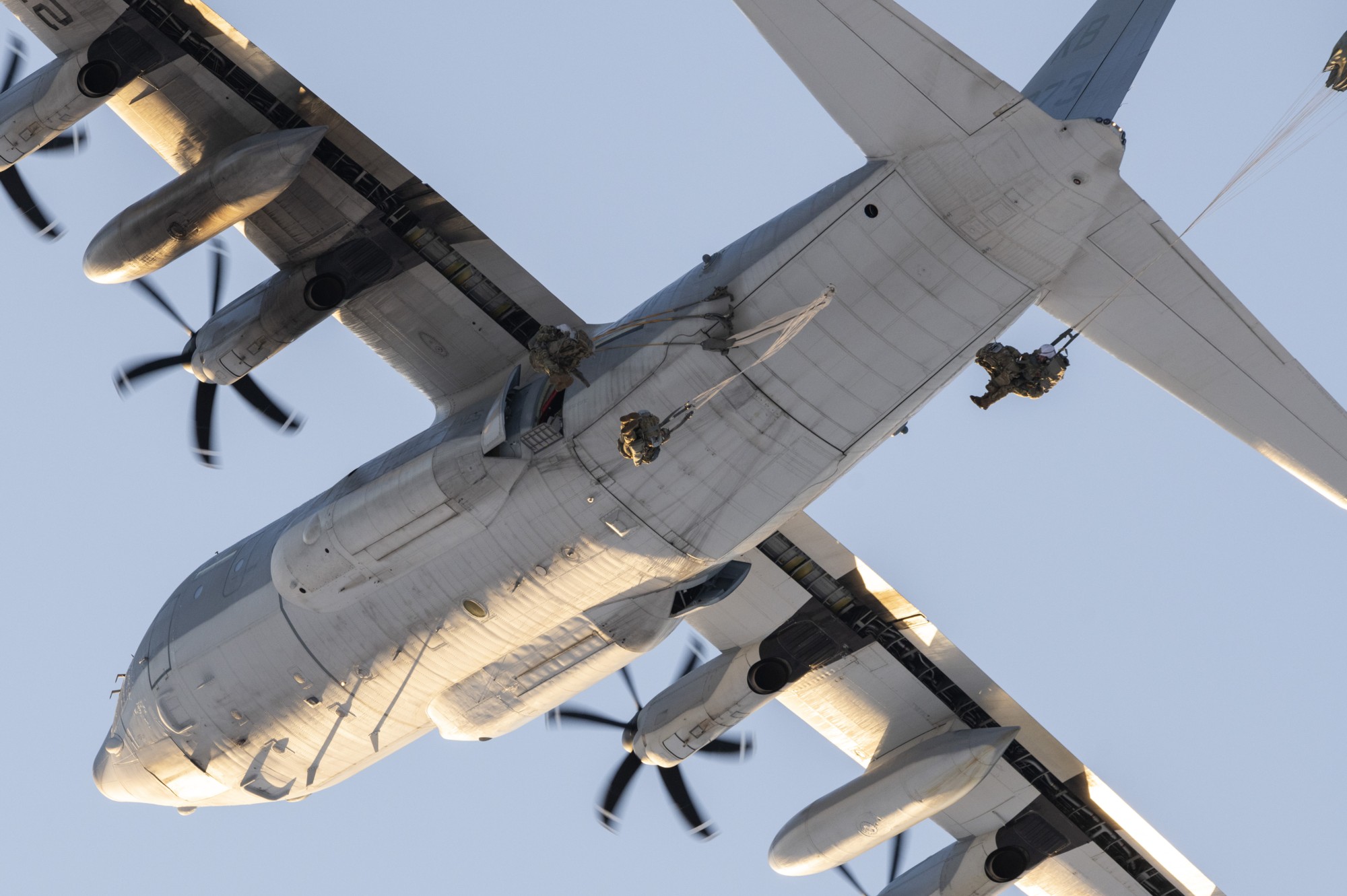 vmgr-153 hercules marine aerial refueler transport squadron kc-130j usmc 32