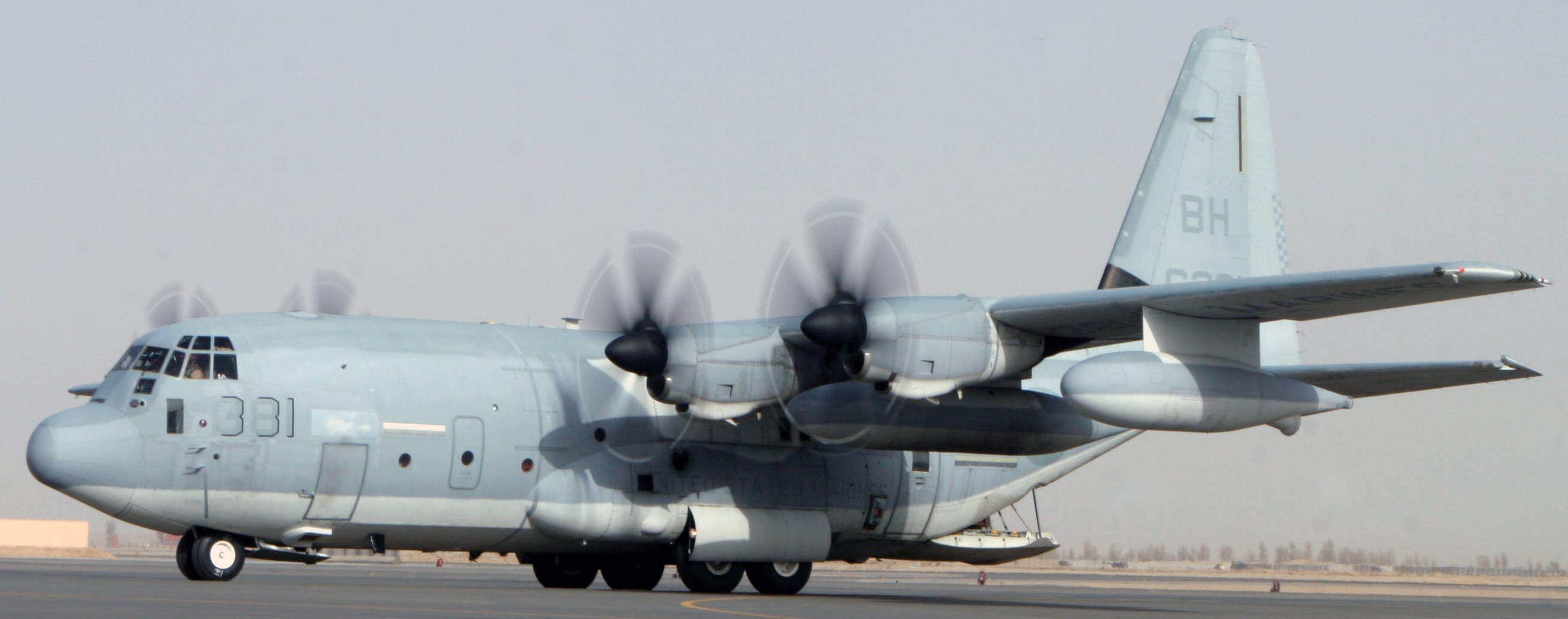 vmgr-252 otis marine aerial refueler transport squadron kc-130j super hercules kandahar afghanistan 15 