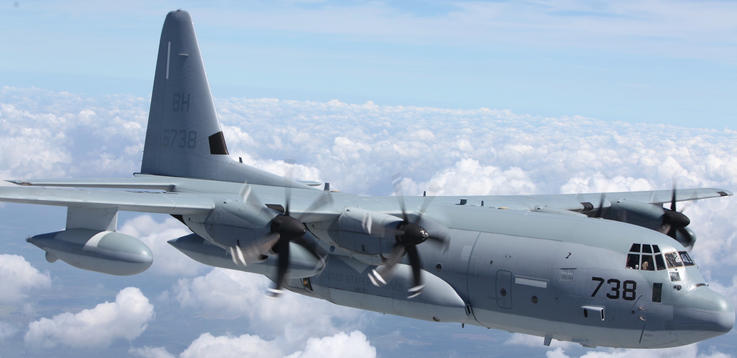 vmgr-252 otis marine aerial refueler transport squadron kc-130j super hercules usmc 40