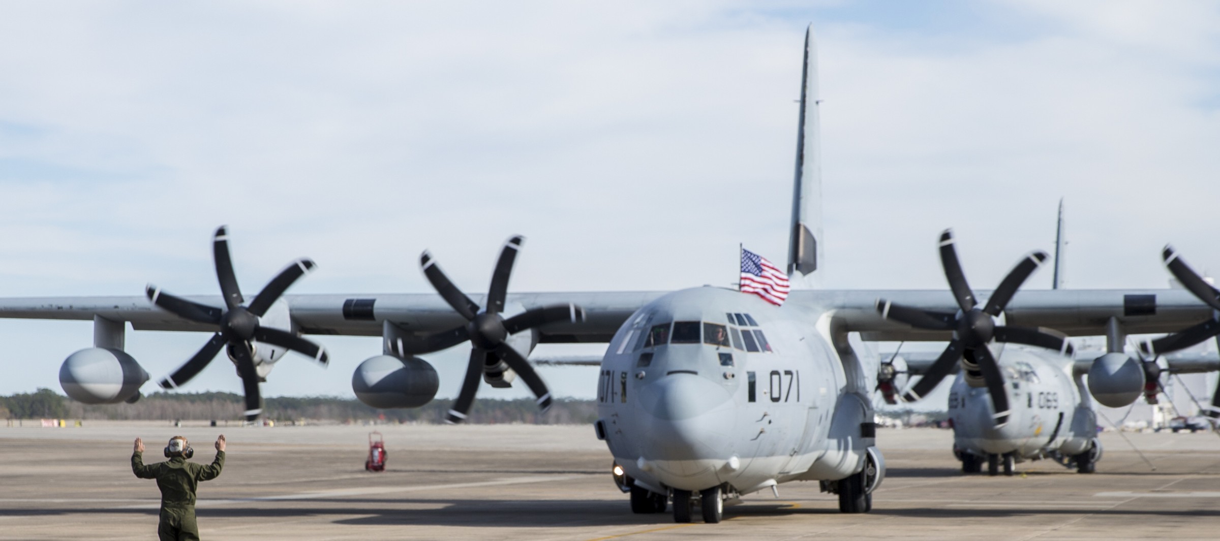 vmgr-252 otis marine aerial refueler transport squadron kc-130j super hercules usmc 54