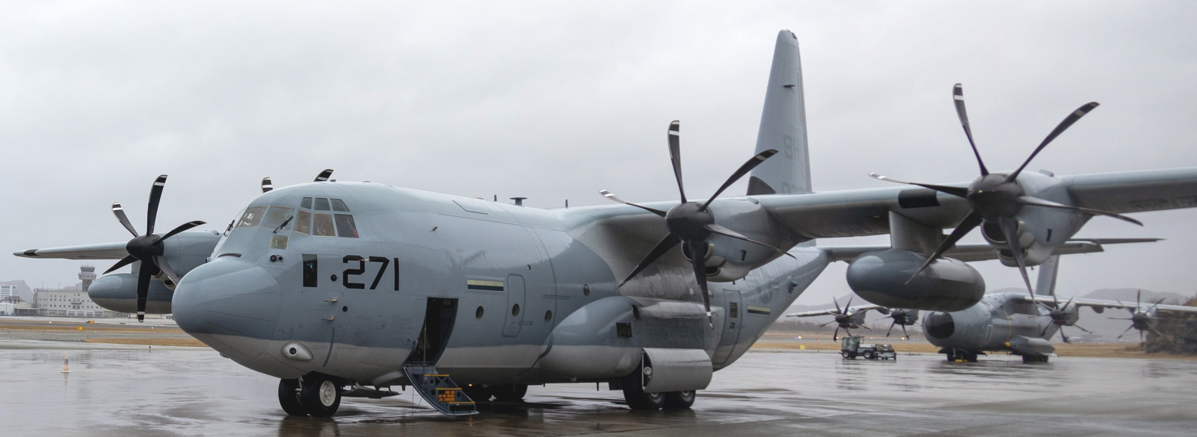 vmgr-252 otis marine aerial refueler transport squadron kc-130j super hercules usmc bodo air station norway 75