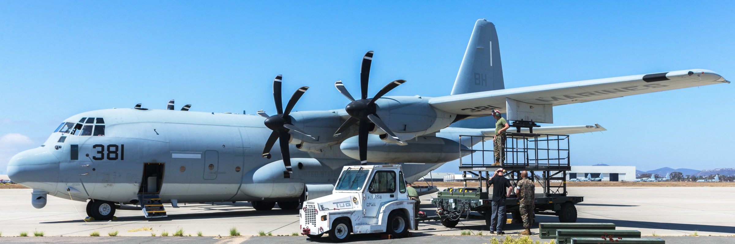 vmgr-252 otis marine aerial refueler transport squadron kc-130j super hercules harvest hawk miramar 79