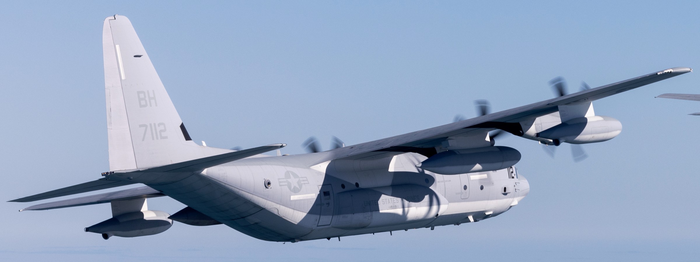 vmgr-252 otis marine aerial refueler transport squadron kc-130j super hercules usmc 89