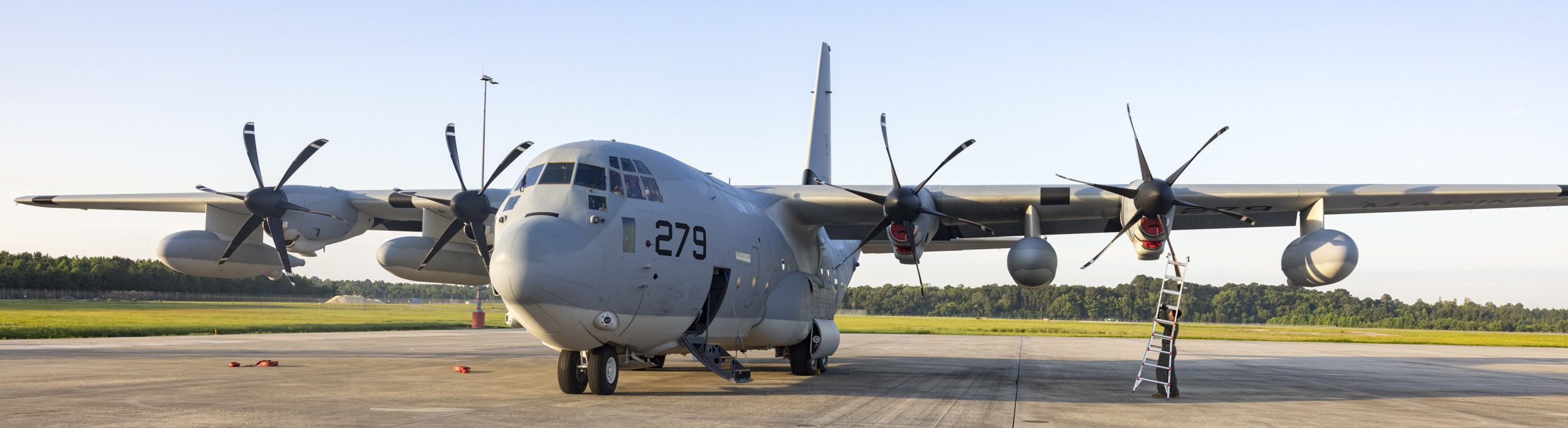 vmgr-252 otis marine aerial refueler transport squadron kc-130j super hercules nas jacksonville florida 128 