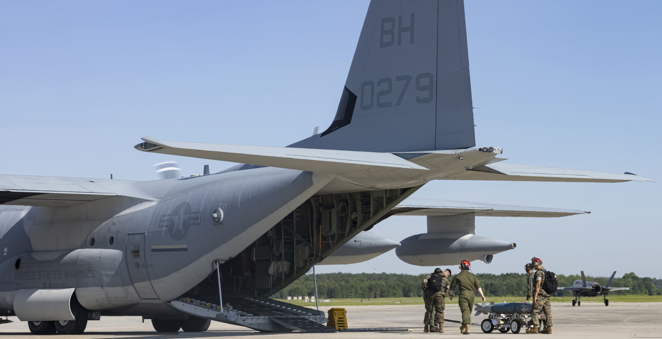 vmgr-252 otis marine aerial refueler transport squadron kc-130j super hercules mcas beaufort south carolina 129 