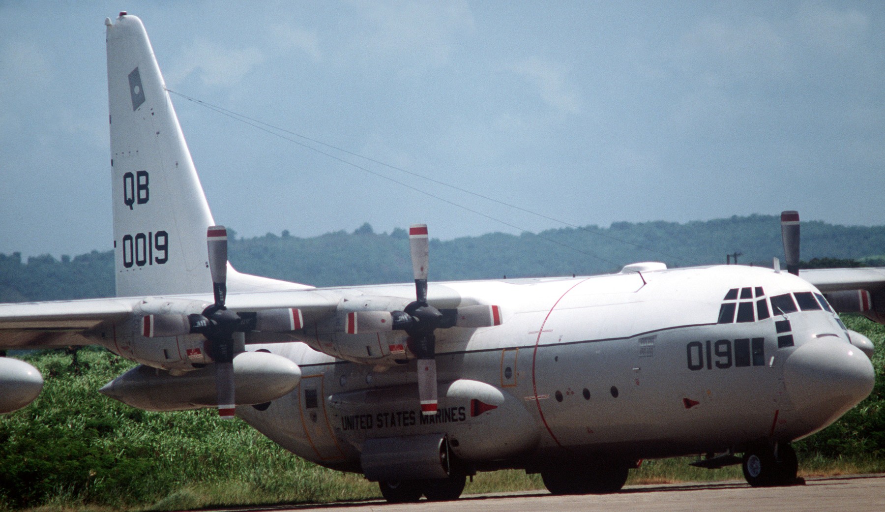 vmgr-352 raiders marine aerial refueler transport squadron kc-130r hercules usmc 06