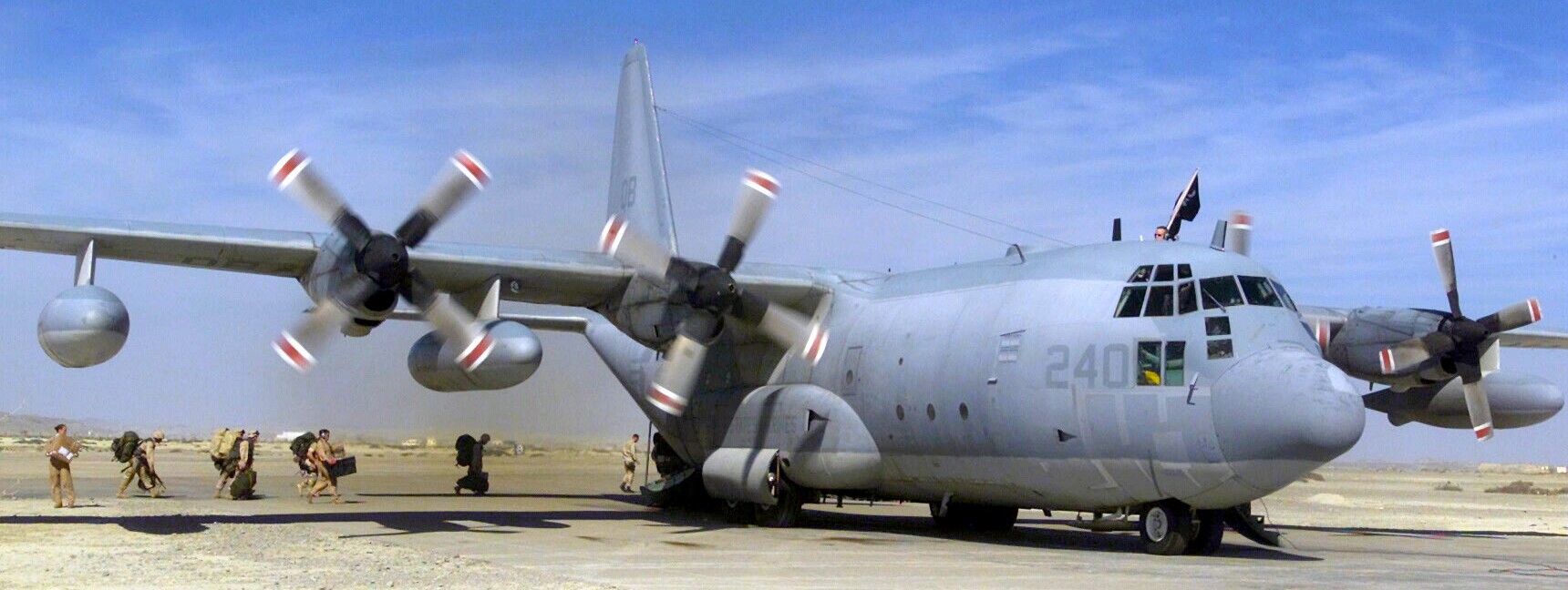 vmgr-352 raiders marine aerial refueler transport squadron kc-130r hercules usmc 16