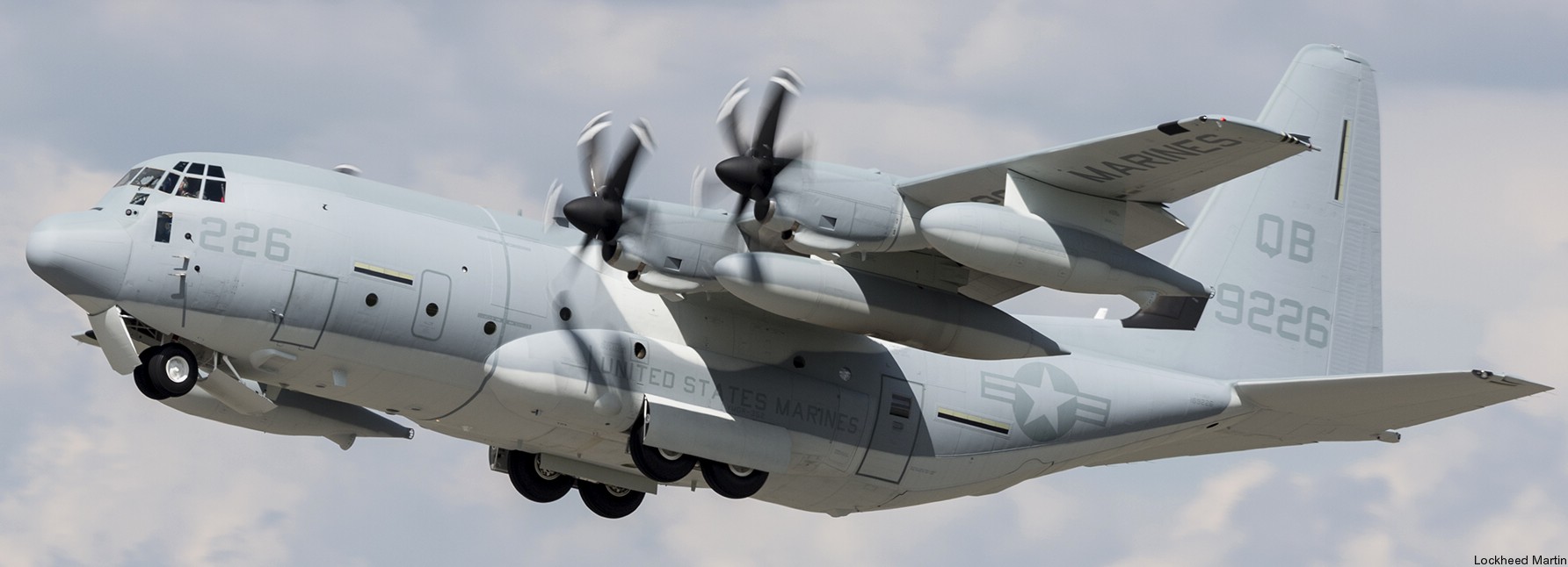 vmgr-352 raiders marine aerial refueler transport squadron kc-130j super hercules usmc lockheed martin 41