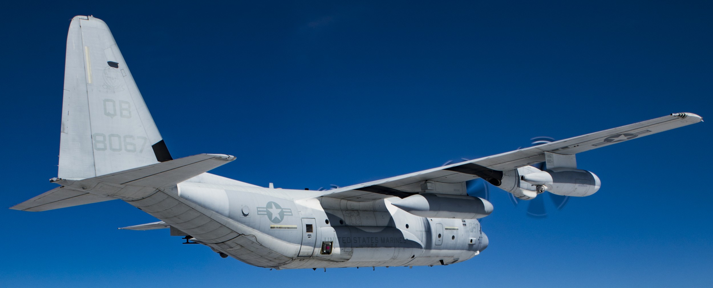 vmgr-352 raiders marine aerial refueler transport squadron kc-130j super hercules usmc 49