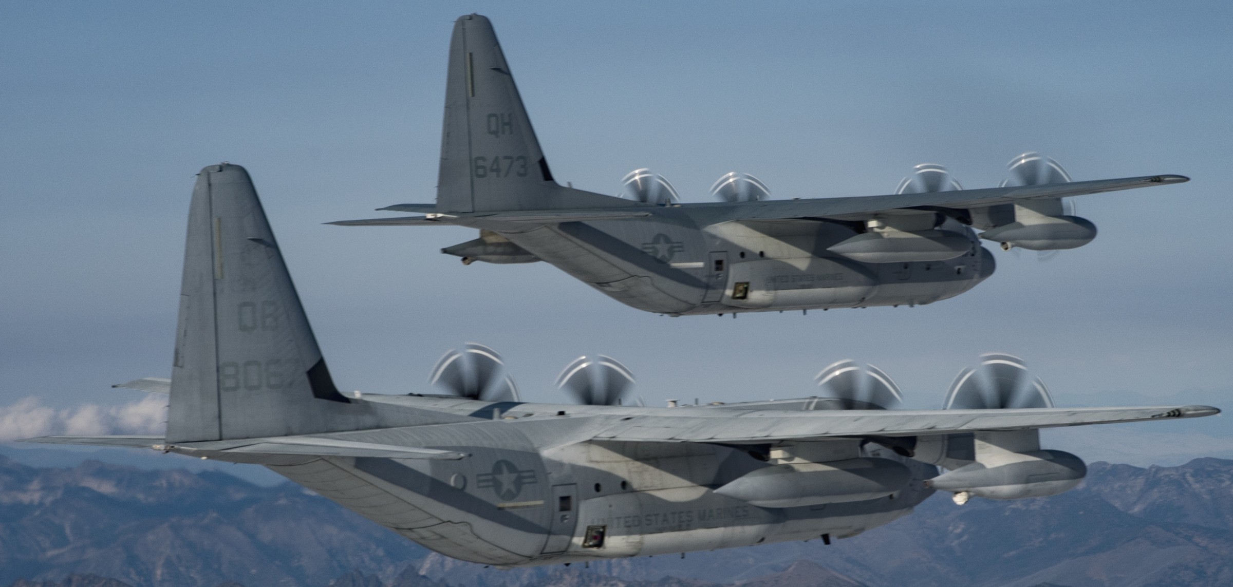 vmgr-352 raiders marine aerial refueler transport squadron kc-130j super hercules nas whidbey island washington 51 