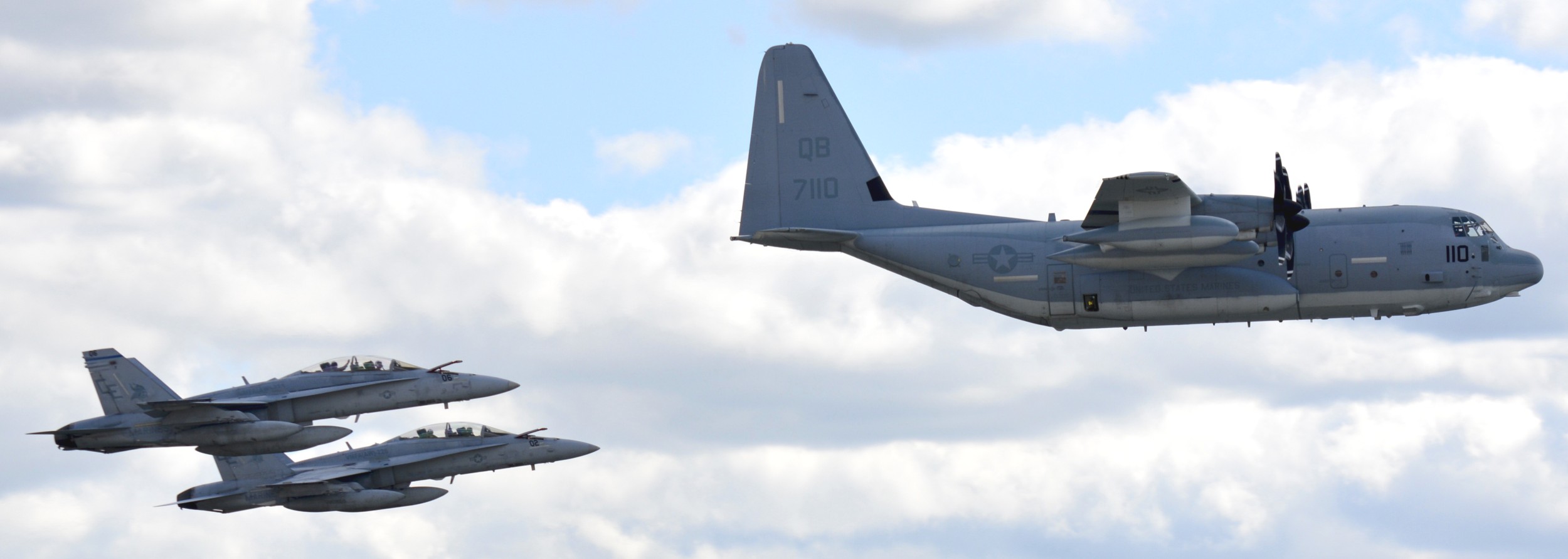 vmgr-352 raiders marine aerial refueler transport squadron kc-130j super hercules usmc detroit michigan 53