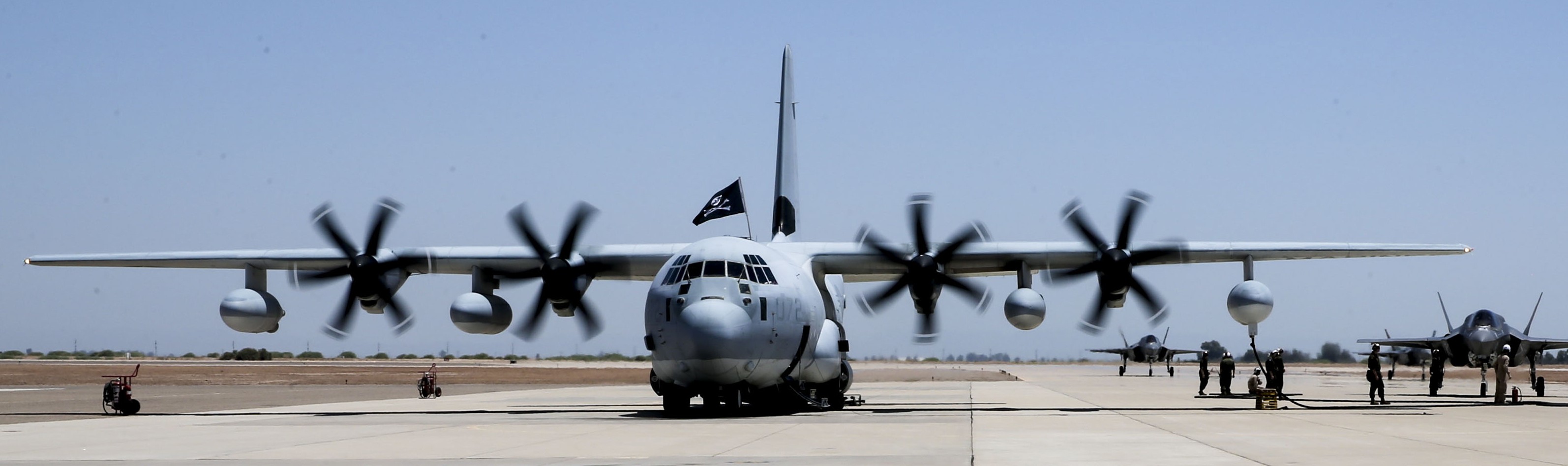 vmgr-352 raiders marine aerial refueler transport squadron kc-130j super hercules usmc naf el centro california 64