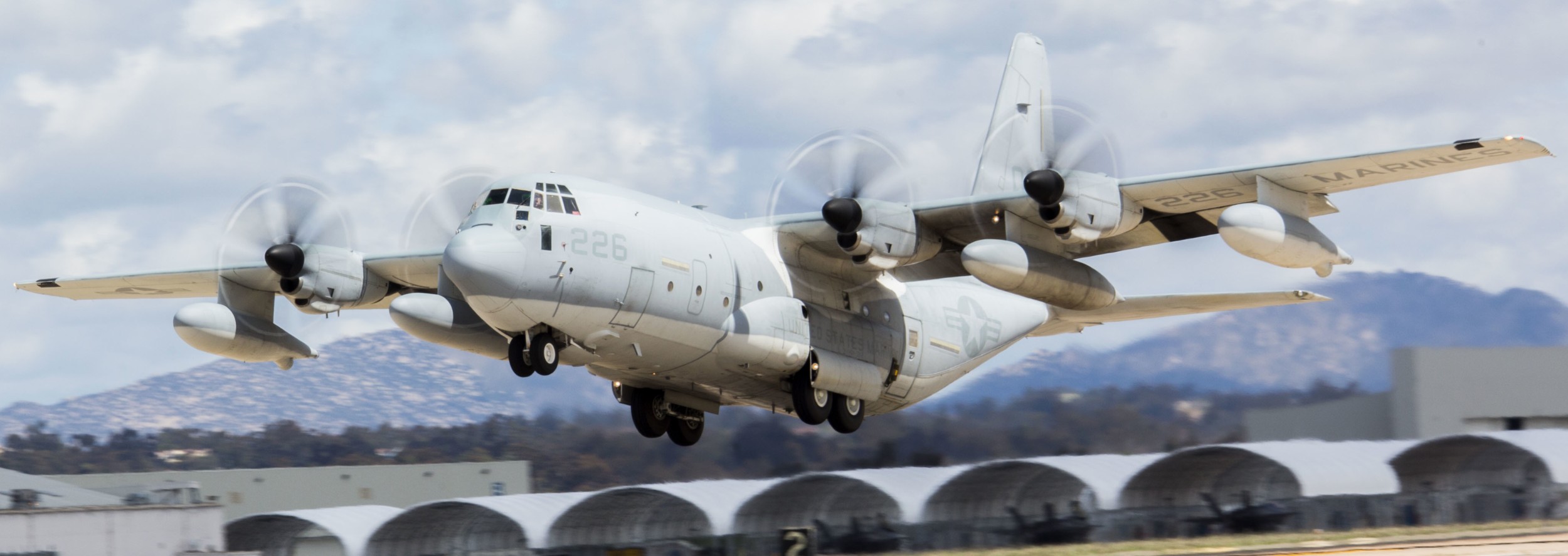 vmgr-352 raiders marine aerial refueler transport squadron kc-130j super hercules usmc 70