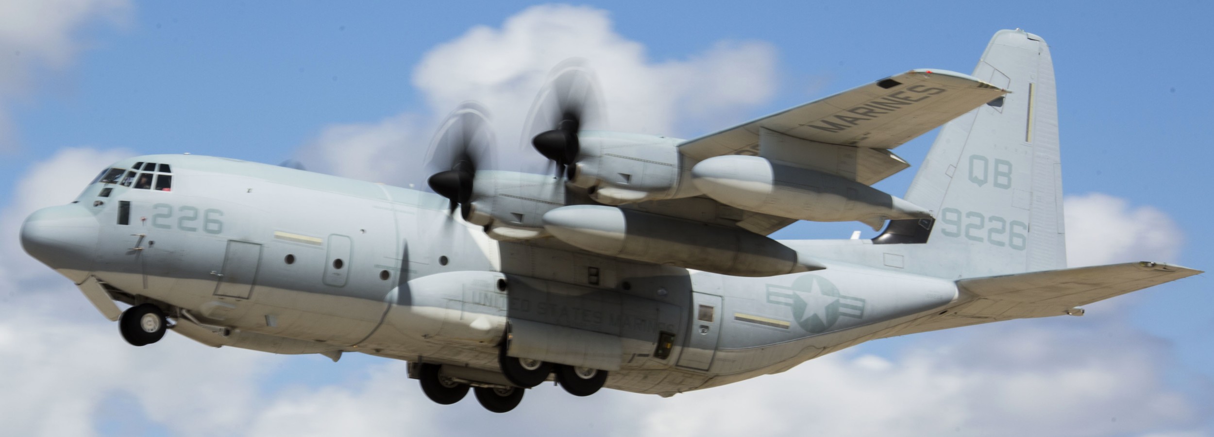 vmgr-352 raiders marine aerial refueler transport squadron kc-130j super hercules usmc 71