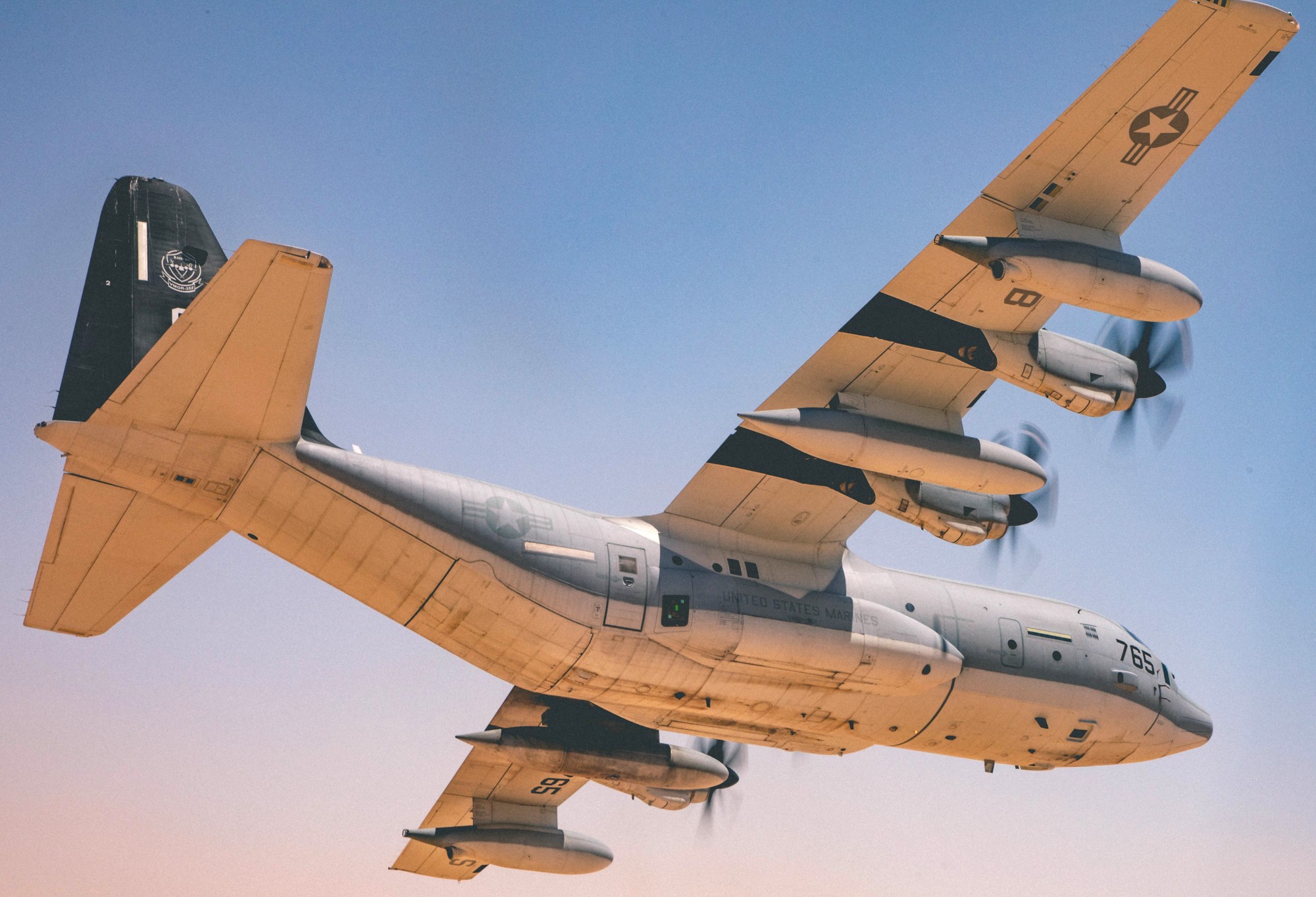 vmgr-352 raiders marine aerial refueler transport squadron kc-130j super hercules usmc kuwait 80