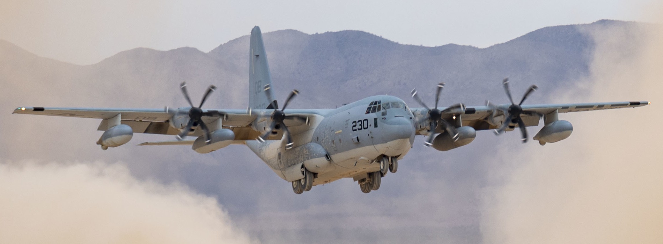 vmgr-352 raiders marine aerial refueler transport squadron kc-130j super hercules usmc 92