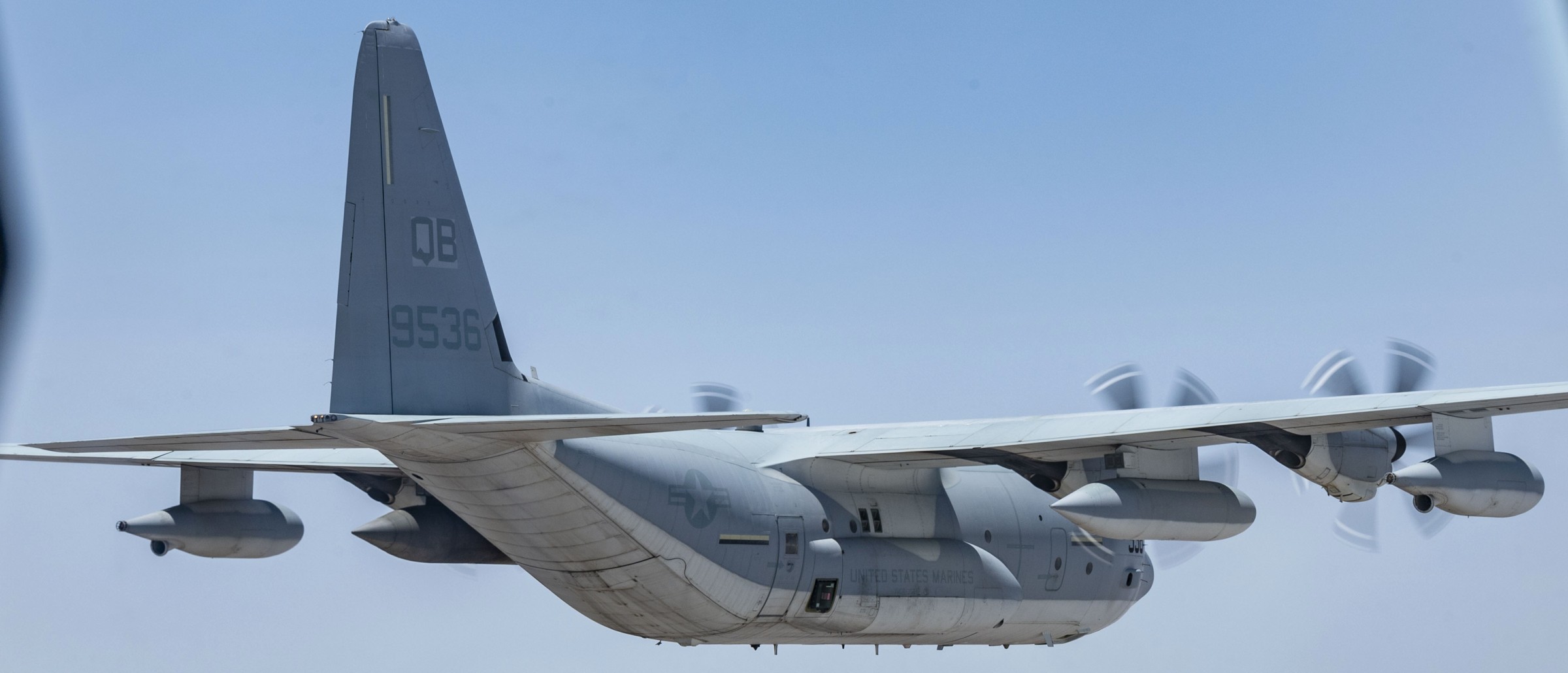 vmgr-352 raiders marine aerial refueler transport squadron kc-130j super hercules usmc 100