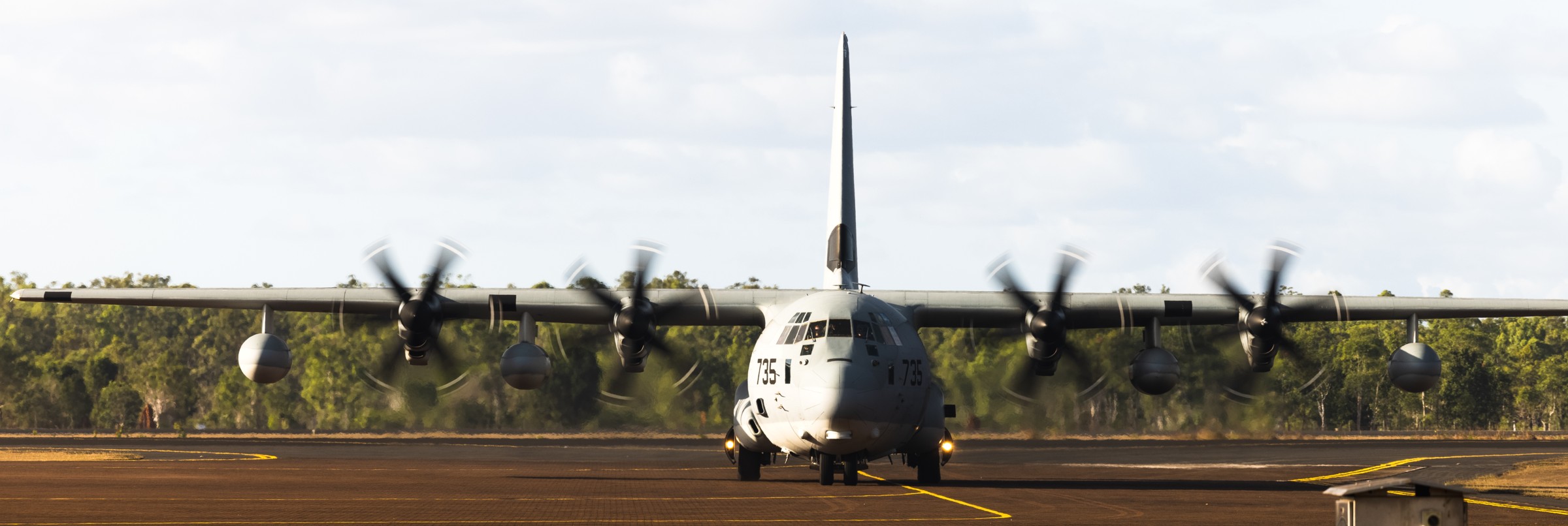 vmgr-352 raiders marine aerial refueler transport squadron kc-130j super hercules raaf scherger australia 104