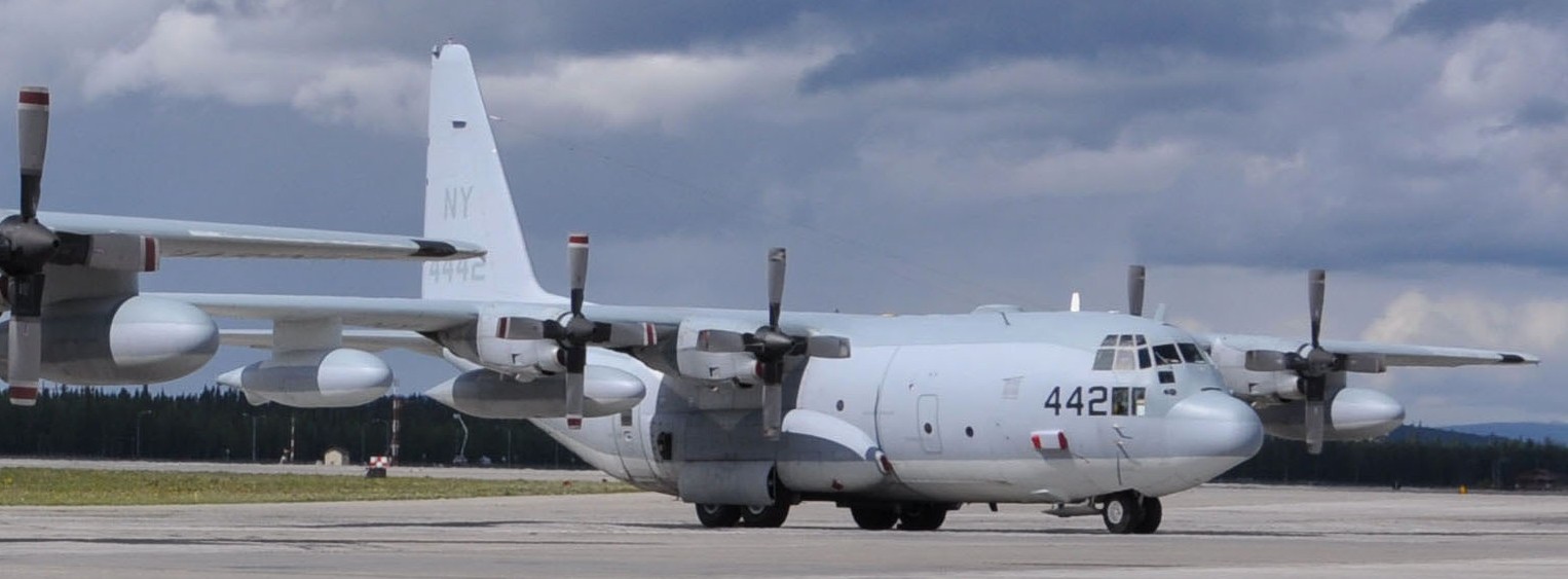 vmgr-452 yankees marine aerial refueler transport squadron kc-130t hercules usmc reserve 11