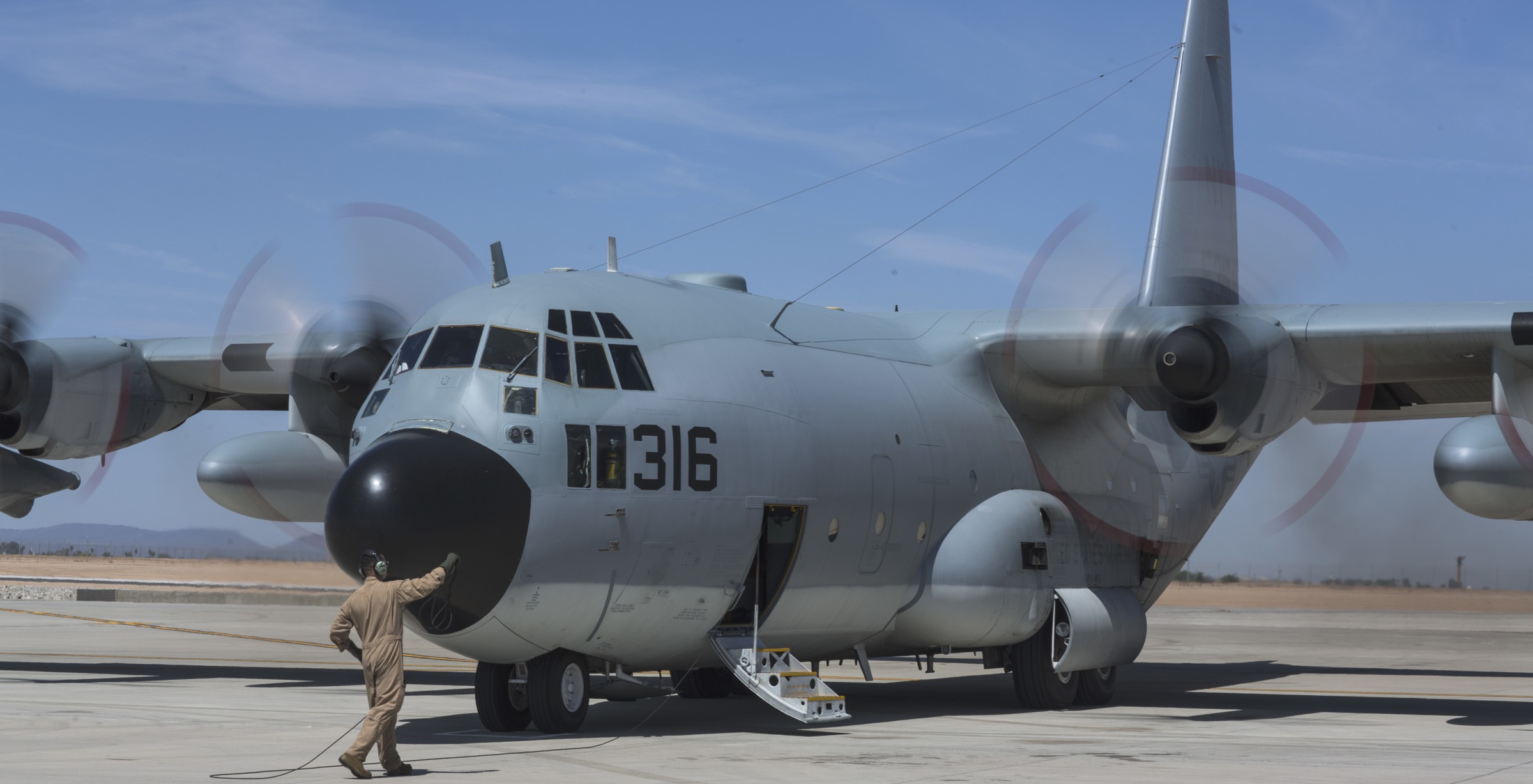 vmgr-452 yankees marine aerial refueler transport squadron kc-130t hercules usmc reserve 14