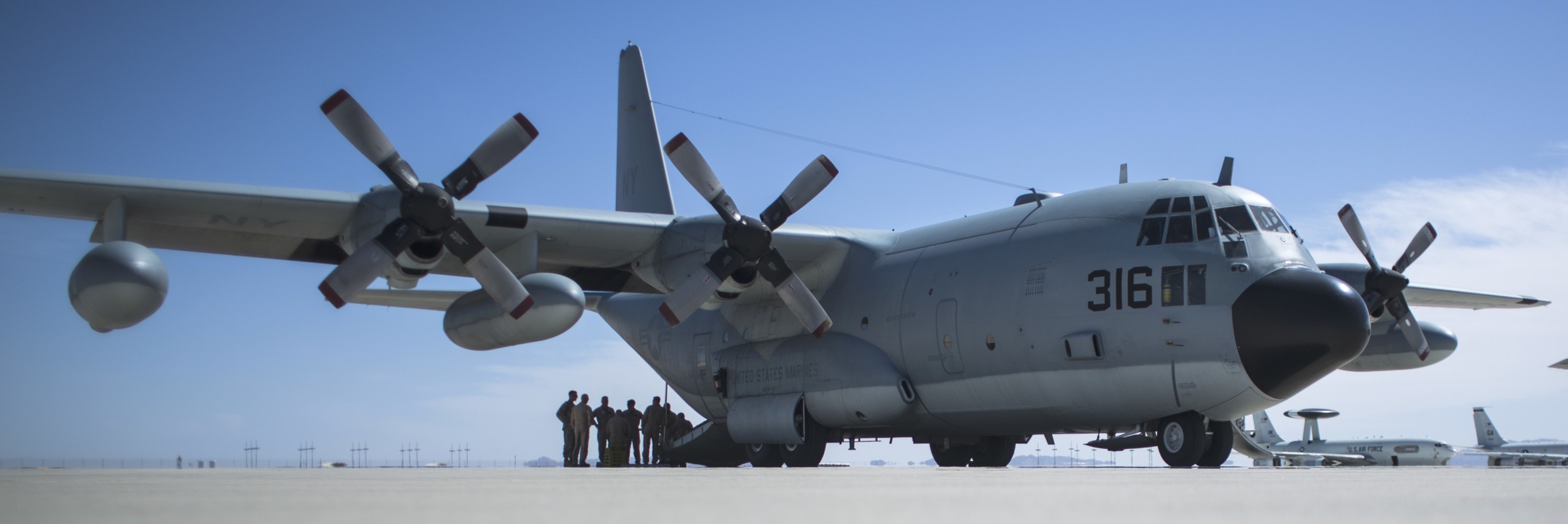 vmgr-452 yankees marine aerial refueler transport squadron kc-130t hercules usmc reserve mcas yuma arizona 15