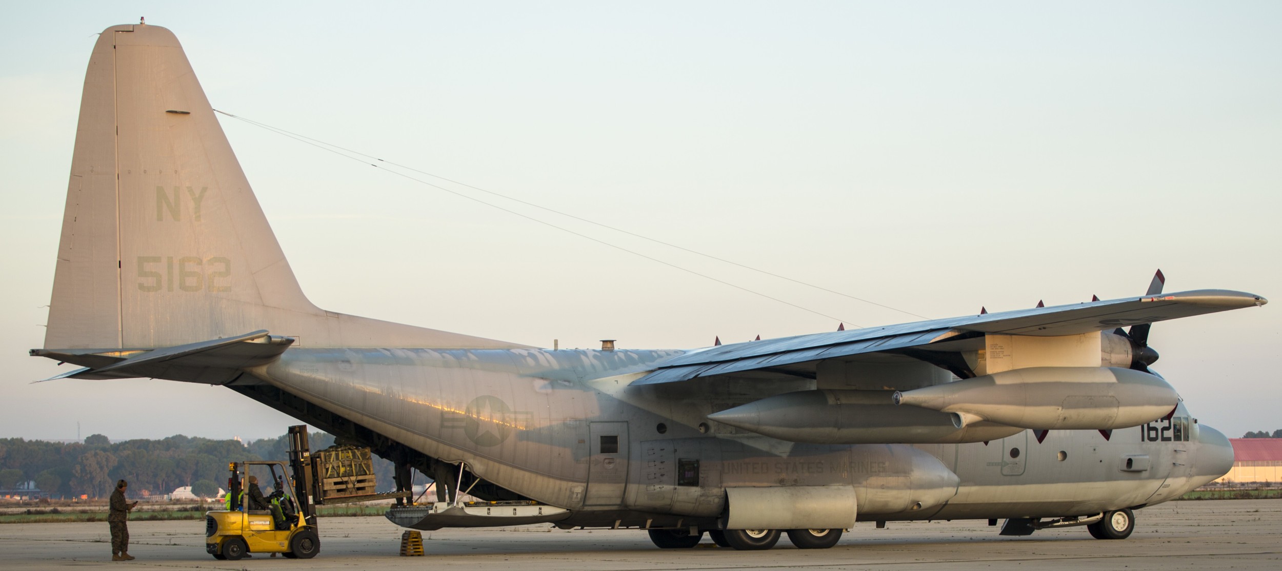 vmgr-452 yankees marine aerial refueler transport squadron kc-130t hercules usmc reserve torrejon airbase spain 17