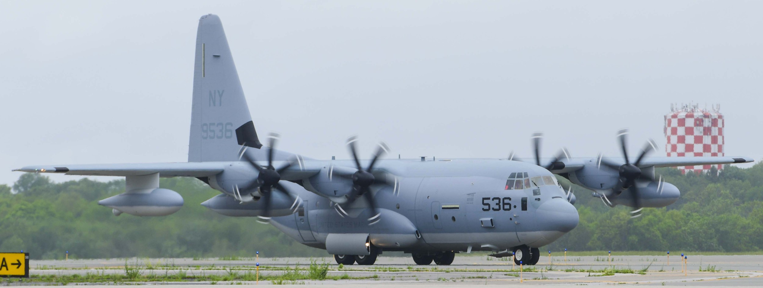 vmgr-452 yankees marine aerial refueler transport squadron kc-130j super hercules 18