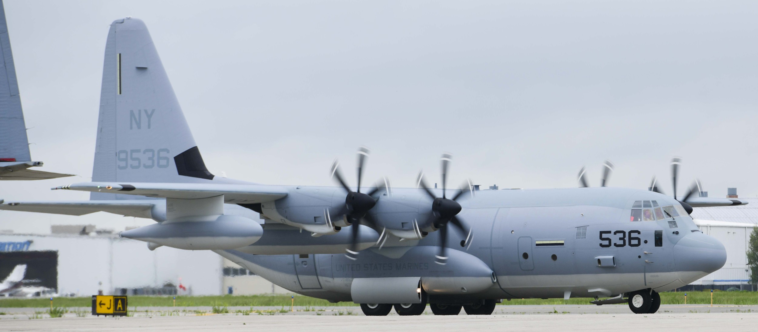 vmgr-452 yankees marine aerial refueler transport squadron kc-130j super hercules stewart angb new york 19x