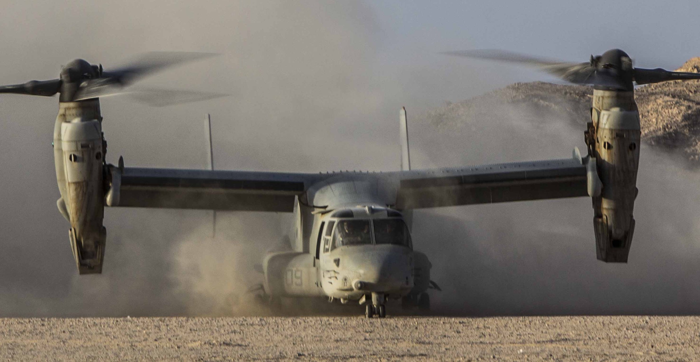 vmm-266 fighting griffins mv-22b osprey 2013 27