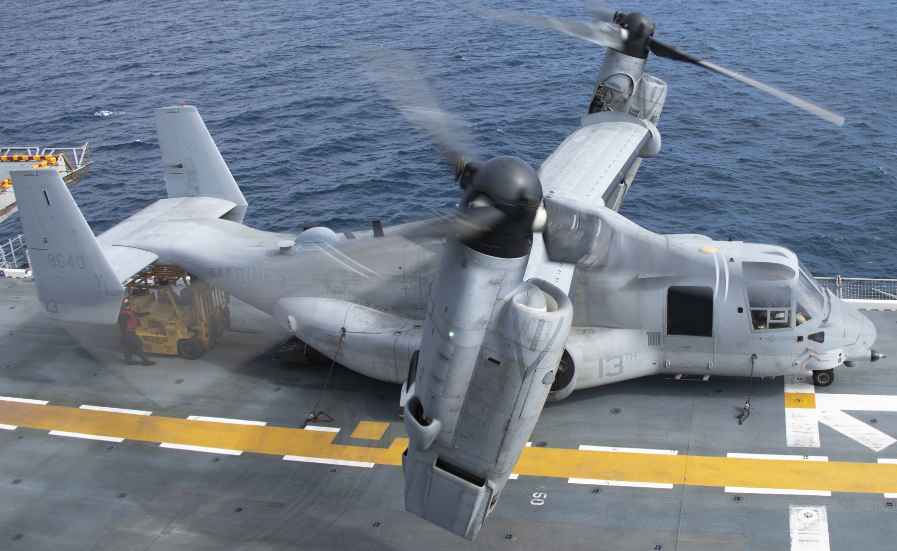 vmm-362 ugly angels marine medium tiltrotor squadron mv-22b osprey lhd-8 uss makin island 2022 42