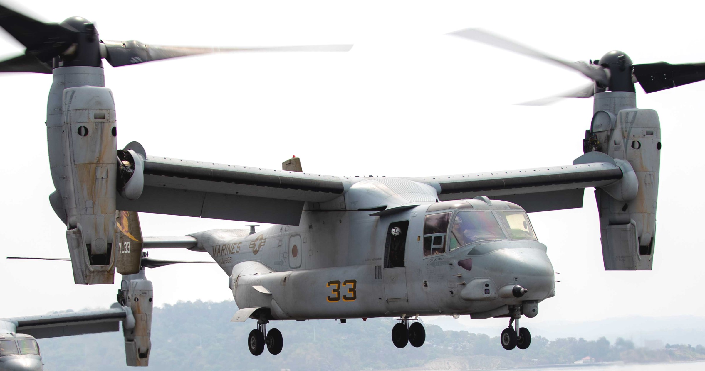 vmm-362 ugly angels marine medium tiltrotor squadron mv-22b osprey uss makin island 61