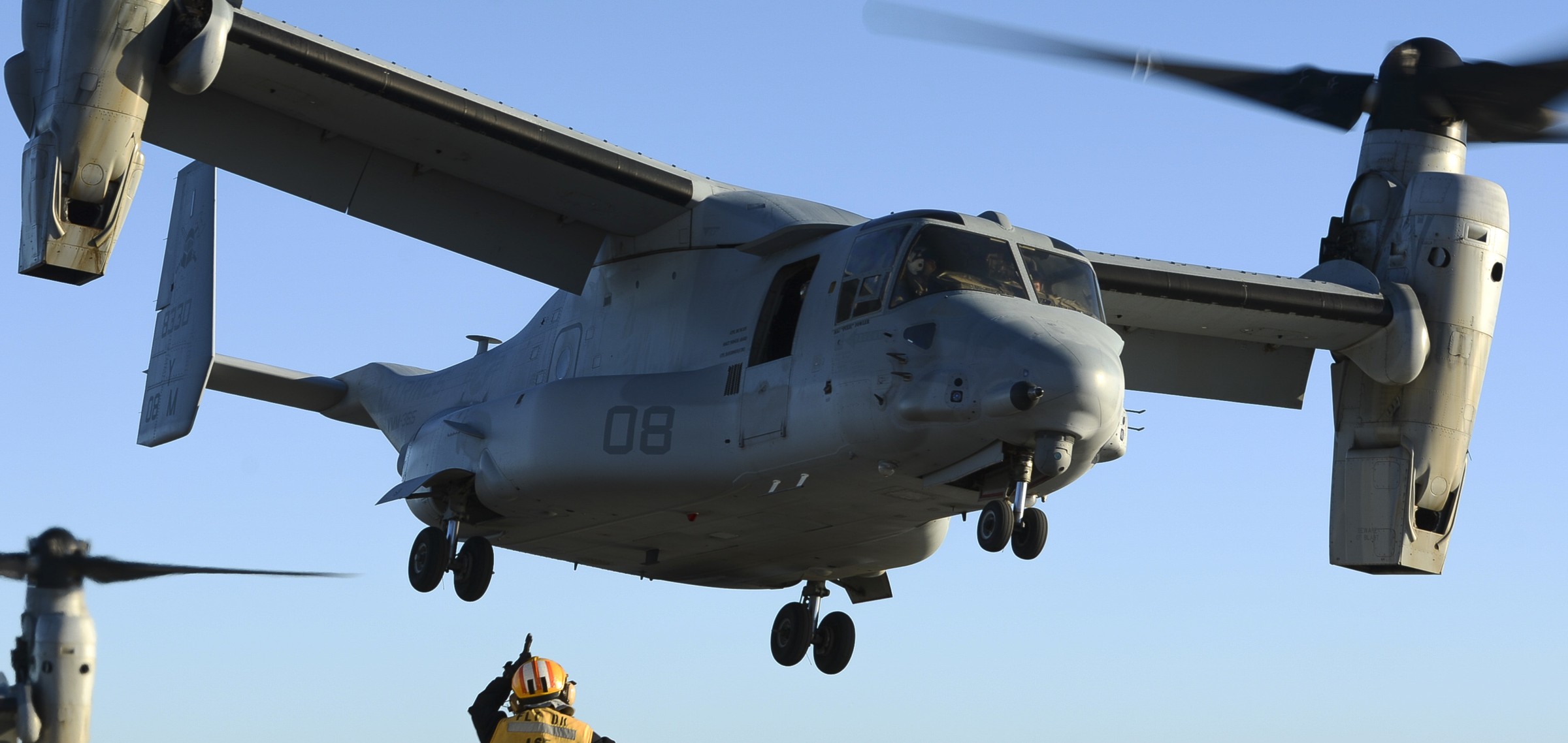 marine medium tiltrotor squadron vmm-365 blue knights mv-22b osprey uss iwo jima lhd-7 2016 76