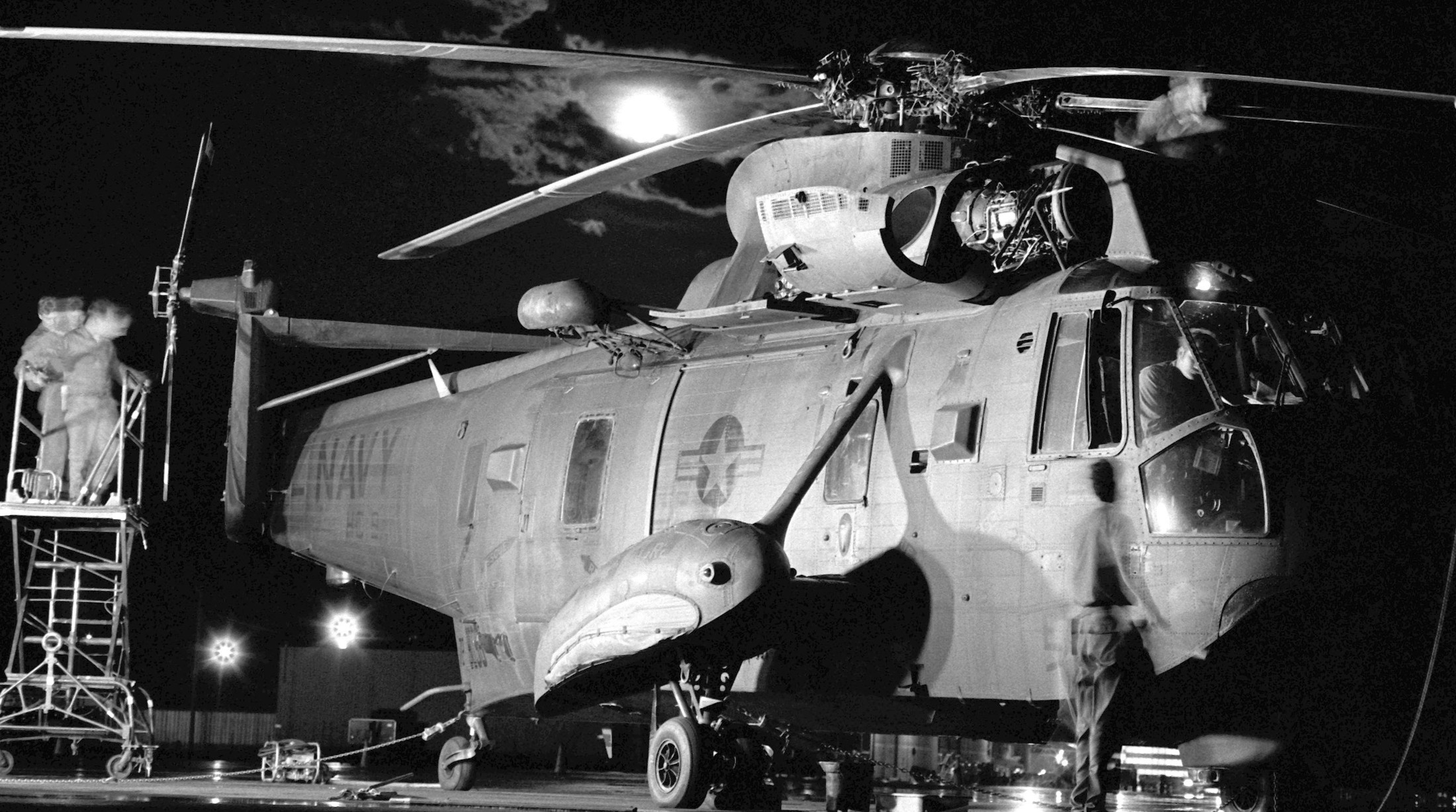 hc-9 protectors helicopter combat support squadron navy hh-3a sea king 04