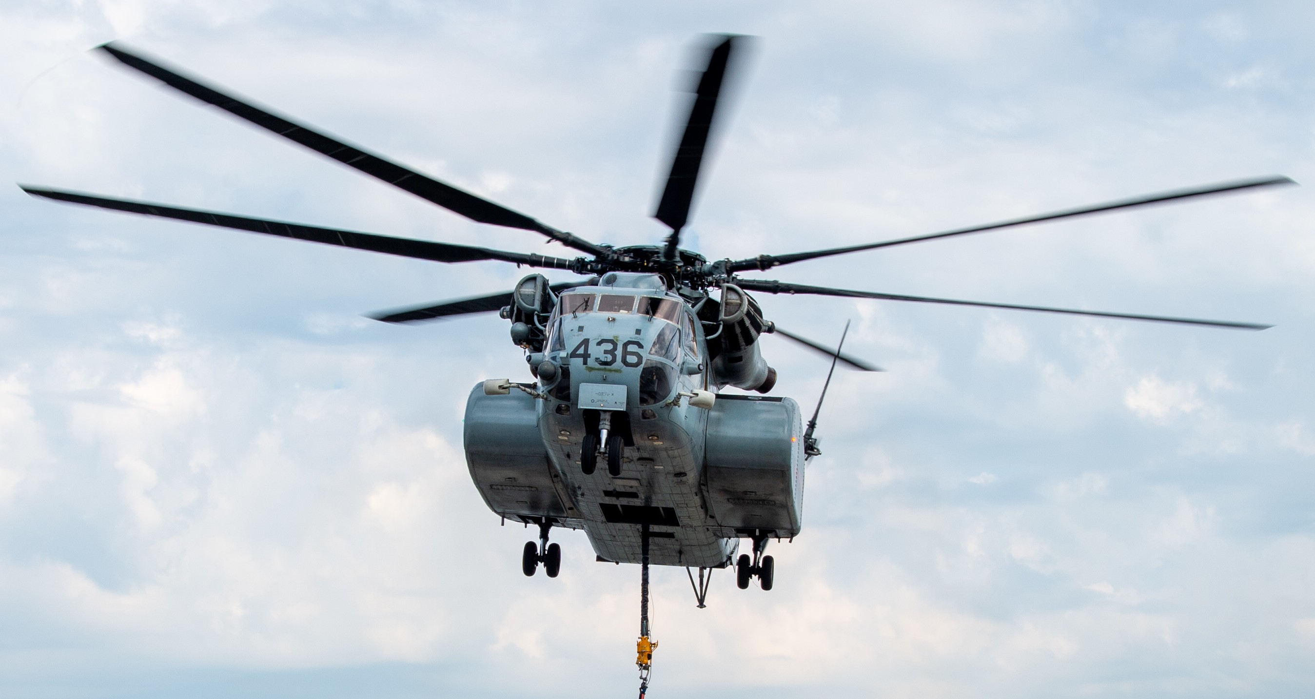 hm-12 sea dragons helicopter mine countermeasures squadron navy mh-53d 44
