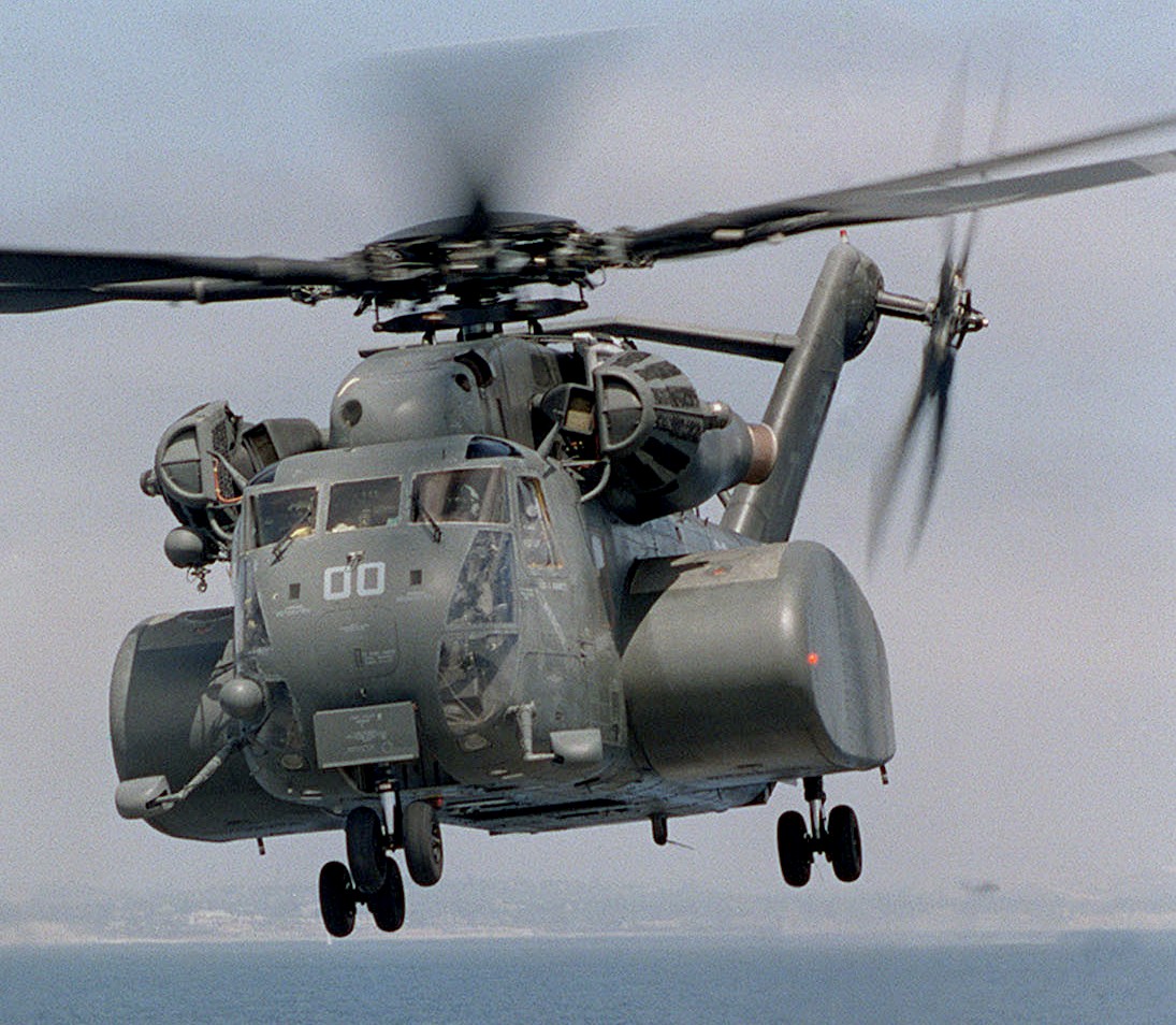 hm-15 blackhawks helicopter mine countermeasures squadron navy mh-53e sea dragon 129 exercise kernel blitz 1997